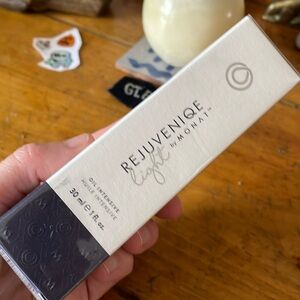 Monat Rejuvenique Light unopened